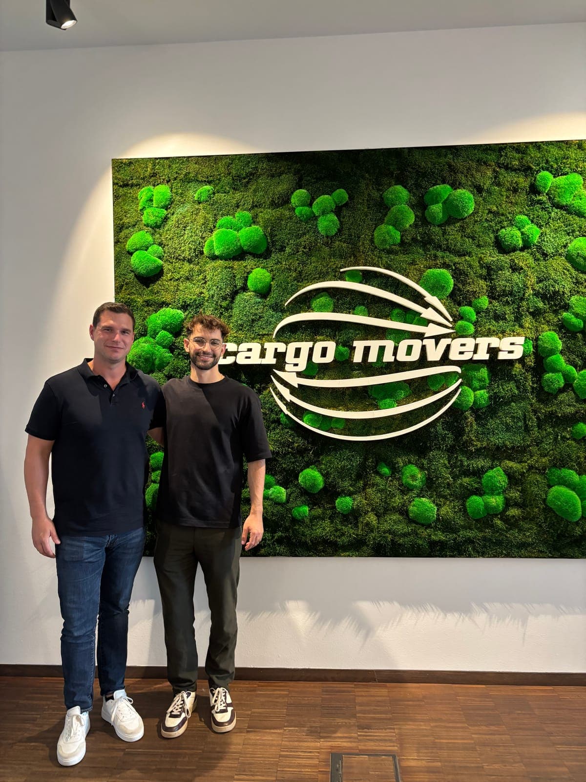 Marcel Macke, CEO of Cargo Movers, and Noah Campana, CEO of nemox, at the Cargo Movers office